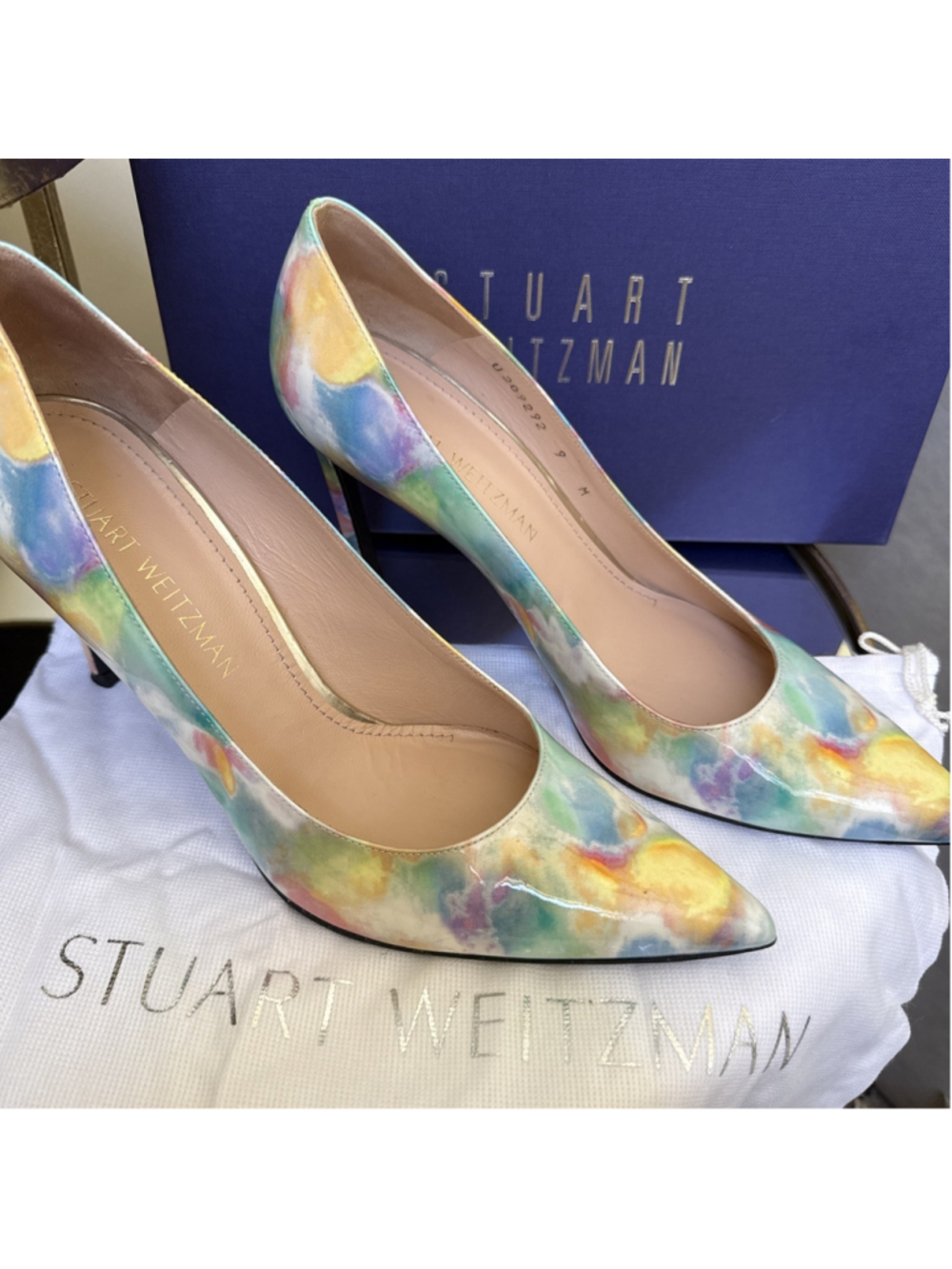Stuart Weitzman HEIST Lake Sunflower Patent Leather Watercolor Pumps Size 9 Med